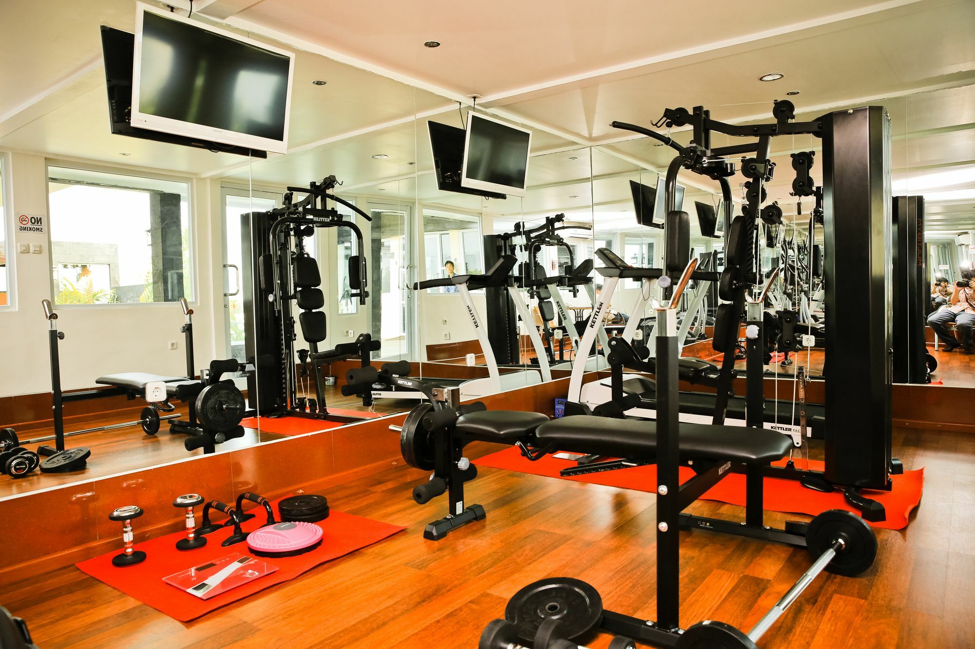 Kyo Serviced Apartment Cilandak  Ngoại thất bức ảnh
